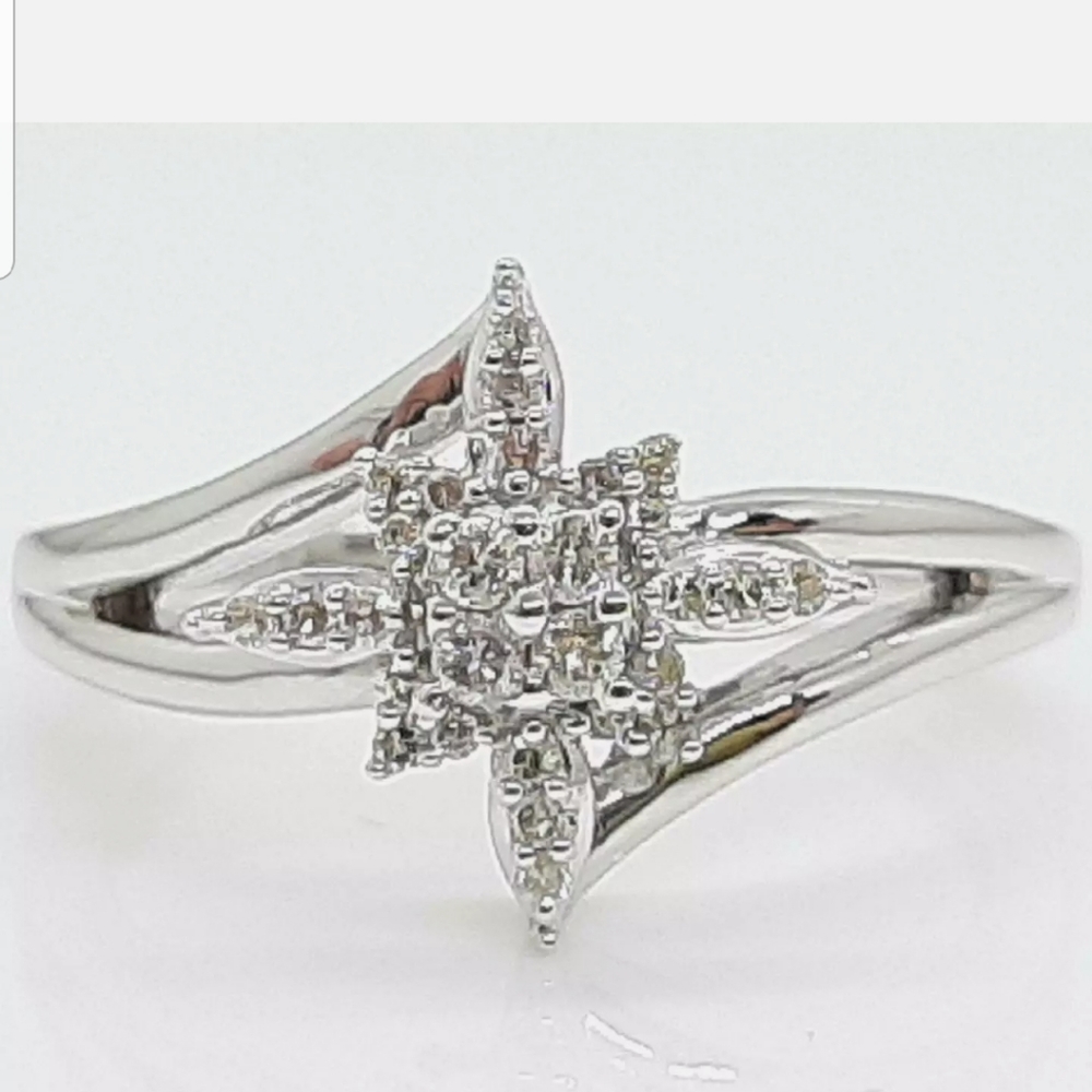 Diamond Cluster Ring - Picture 12 of 16